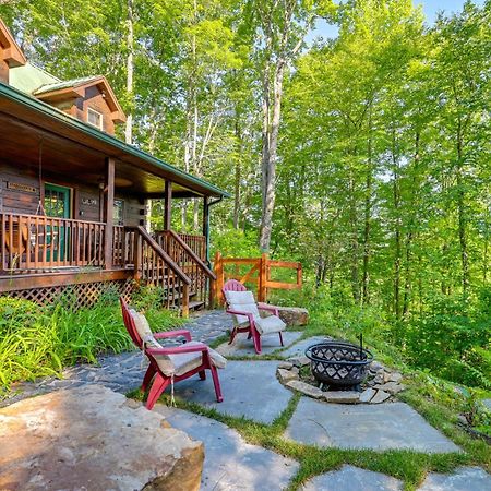 Pet-Friendly Bryson City Cabin With Fire Pit And Deck! Экстерьер фото